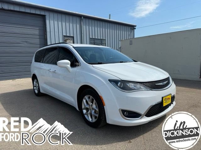 Used 2018 Chrysler Pacifica Touring Plus w/ Tire & Wheel Group FWD image 1