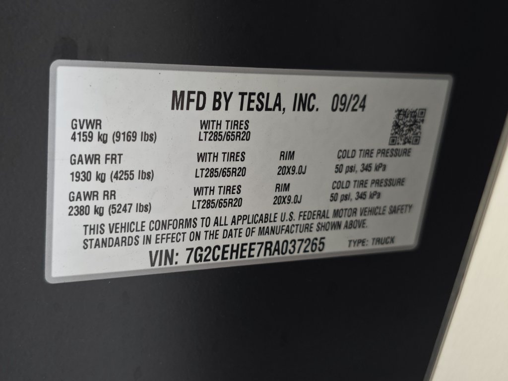 Used 2024 Tesla Cybertruck Cyberbeast AWD/4WD image 34