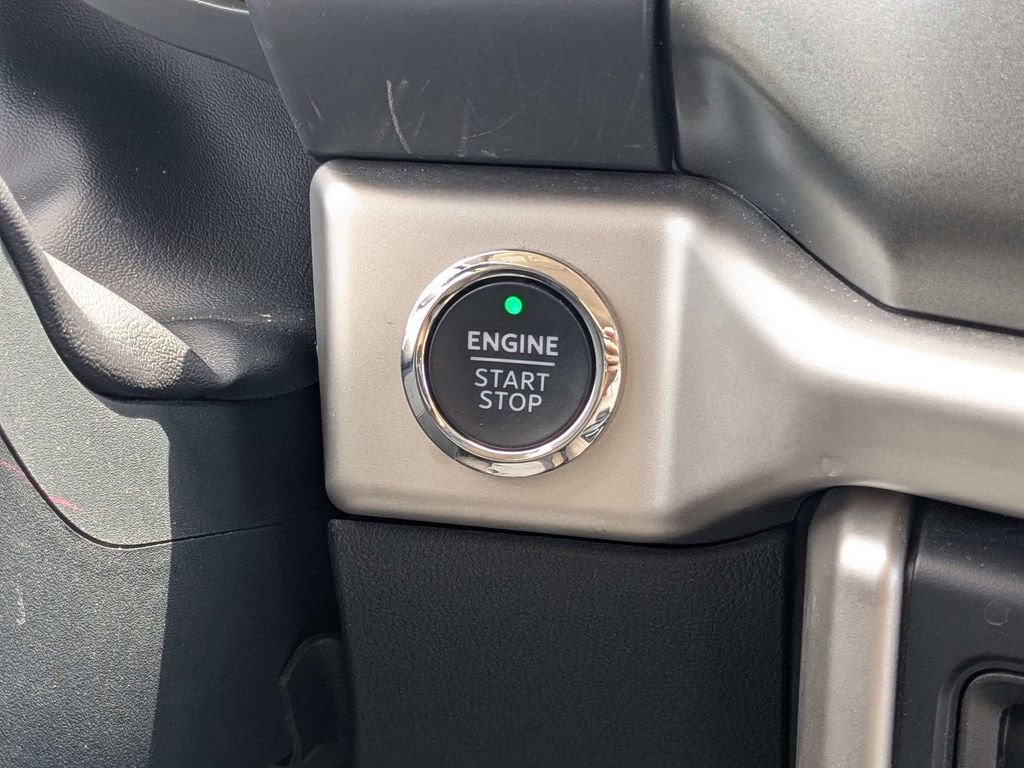 Used 2024 Ford Expedition XLT RWD image 28