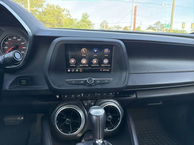 Used 2020 Chevrolet Camaro LT RWD image 12