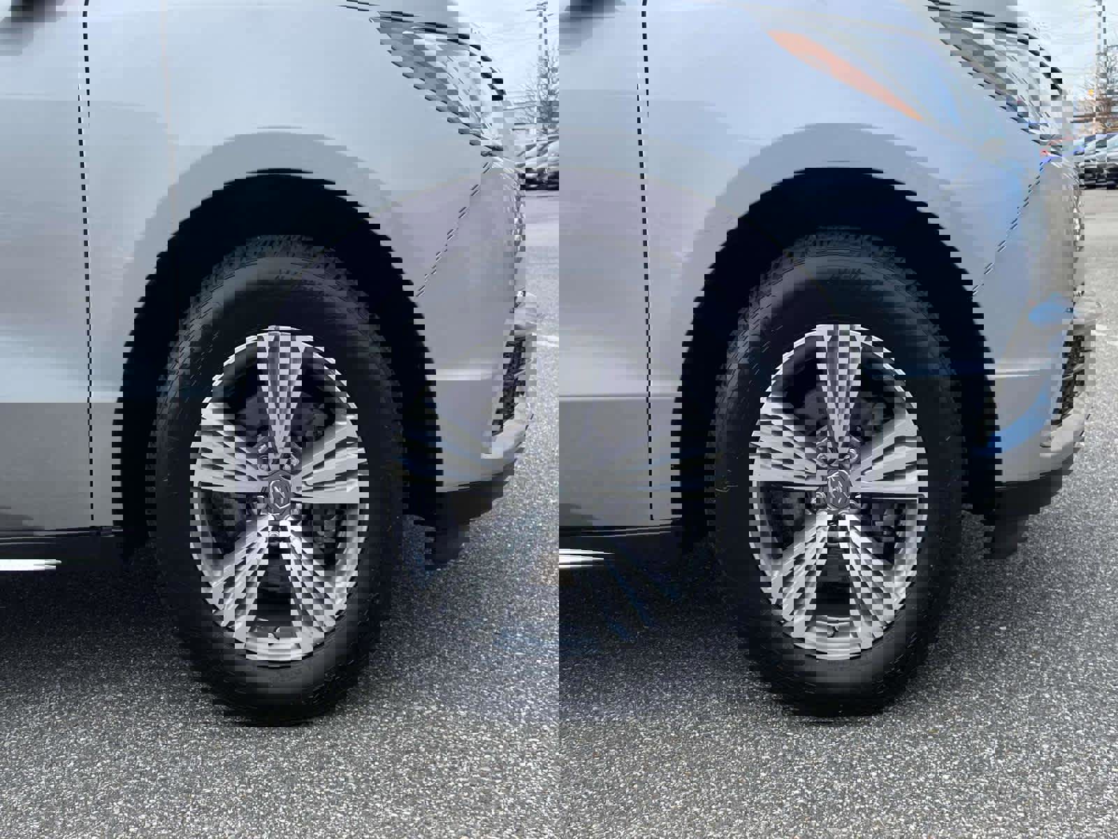 Used 2020 Acura MDX SH-AWD image 6