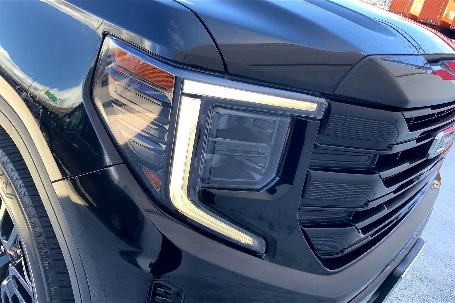 Used 2024 GMC Sierra 1500 Elevation RWD image 31