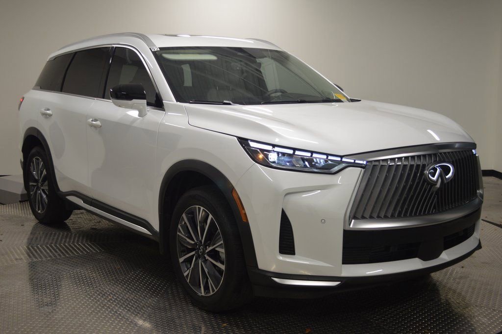 Certified 2026 INFINITI QX60 Luxe w/ Cargo Package image 9
