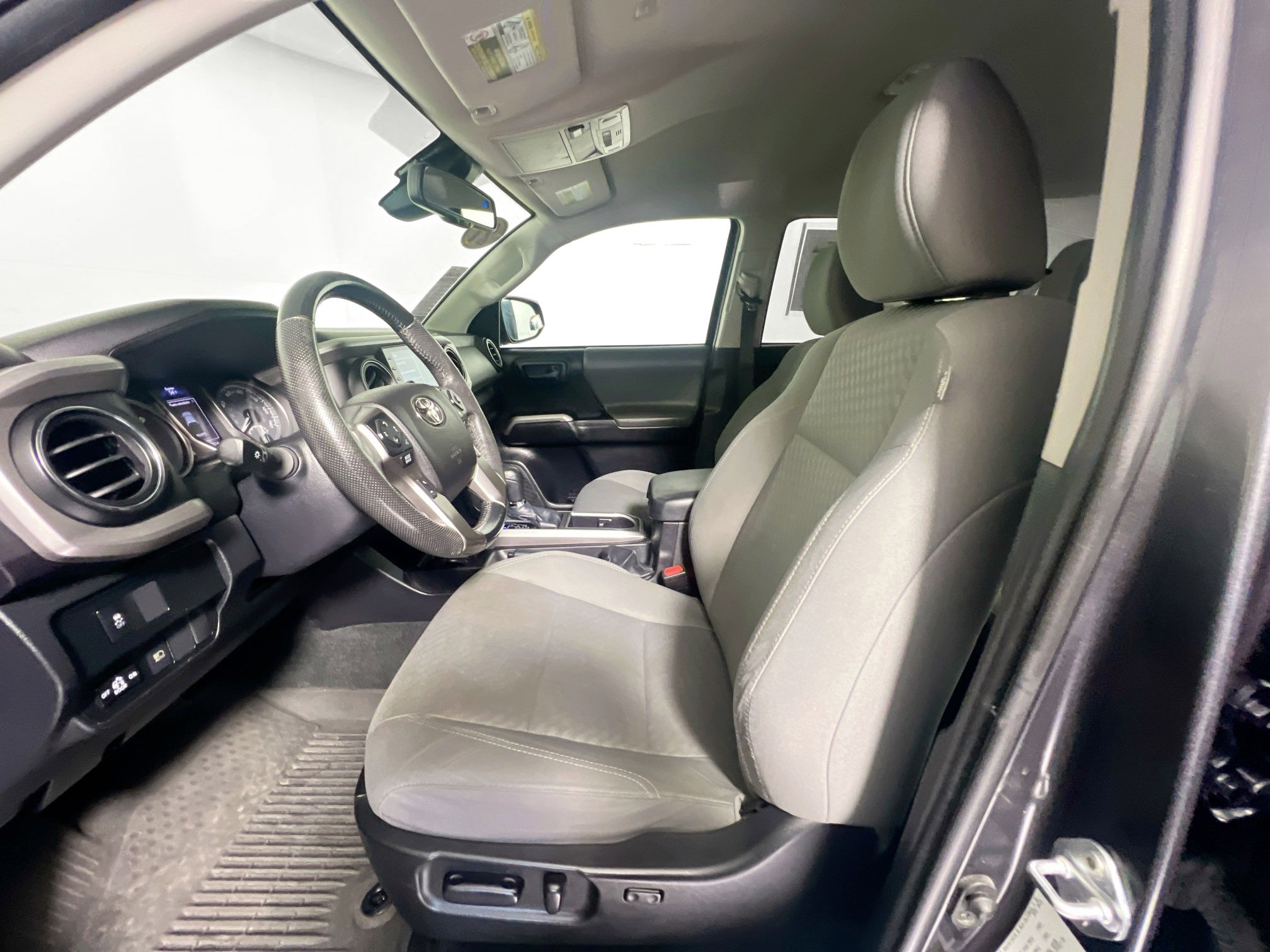 Used 2021 Toyota Tacoma SR5 image 14