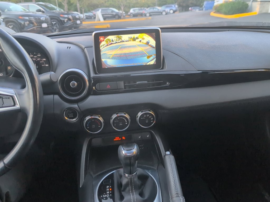 Used 2017 FIAT 124 Spider Lusso RWD image 11