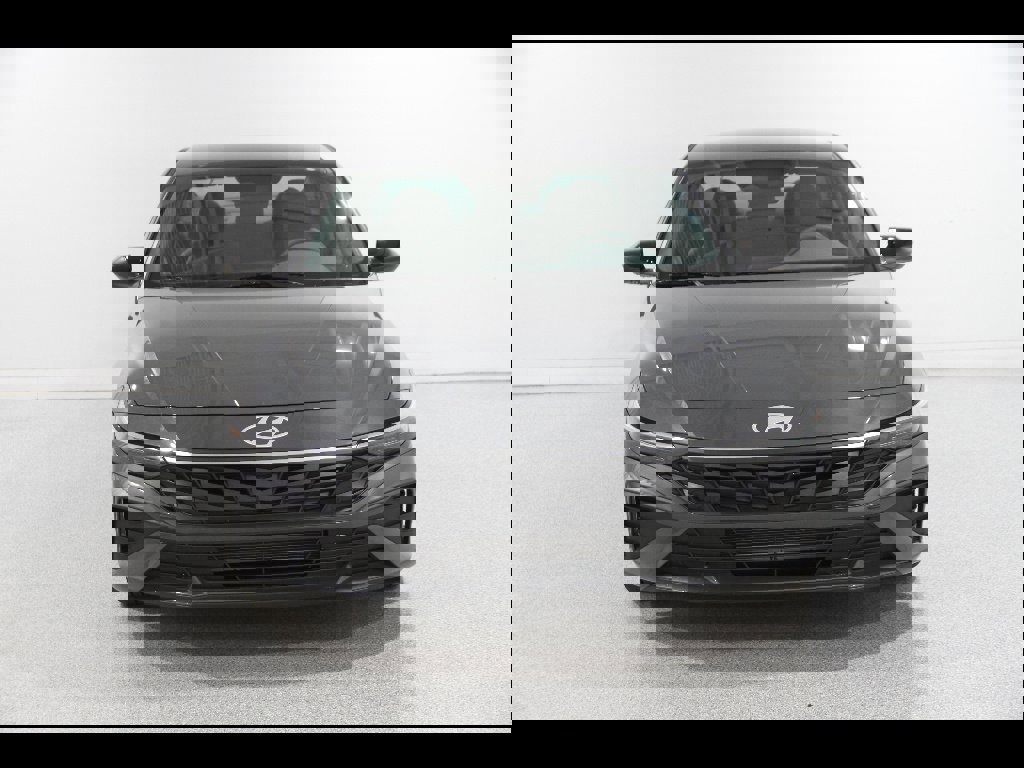 Certified 2025 Hyundai Elantra Sport image 2