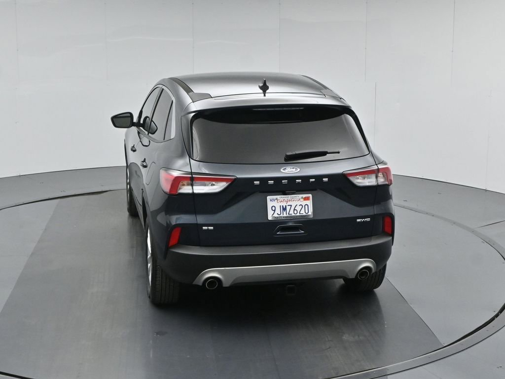 Certified 2022 Ford Escape SE w/ Cold Weather Package AWD/4WD image 39