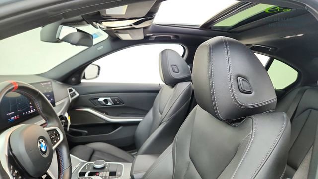 Used 2025 BMW M340i Sedan RWD image 32