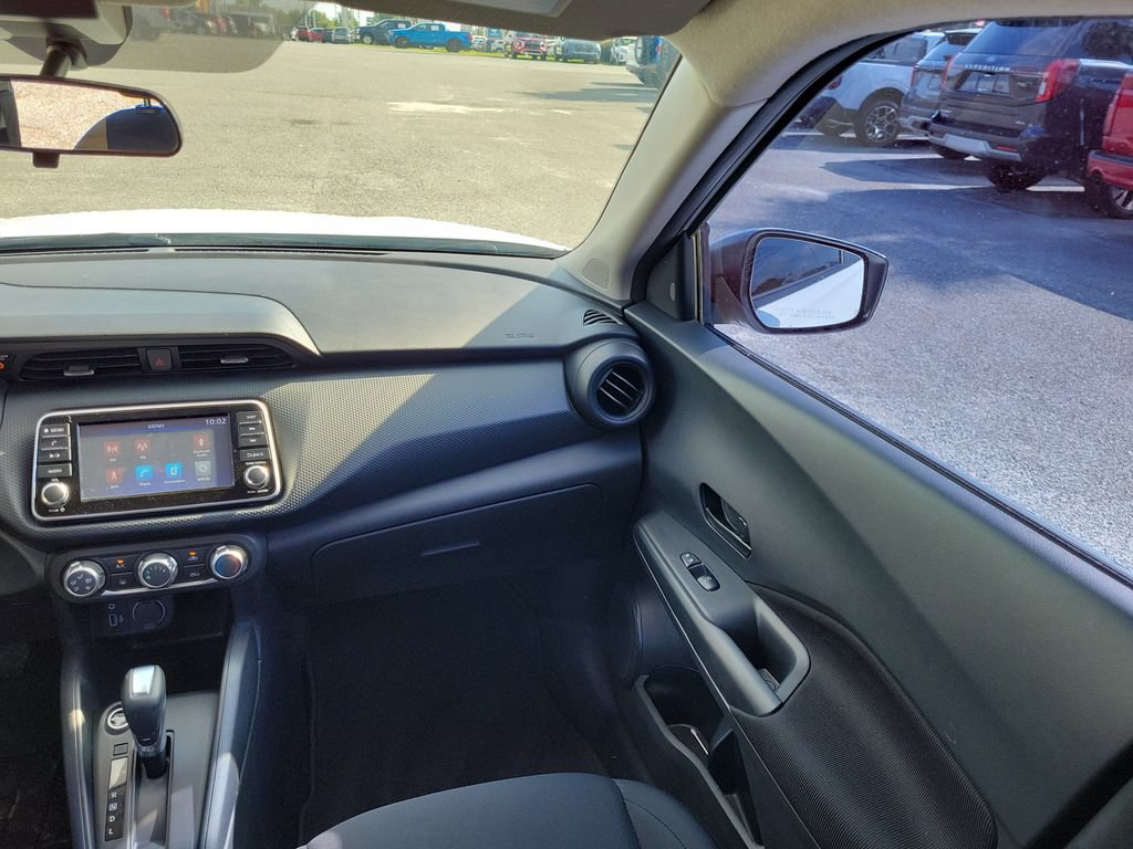 Used 2024 Nissan Kicks S FWD image 12