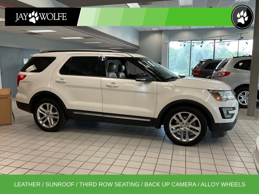 Used 2016 Ford Explorer XLT w/ Equipment Group 202A FWD image 1