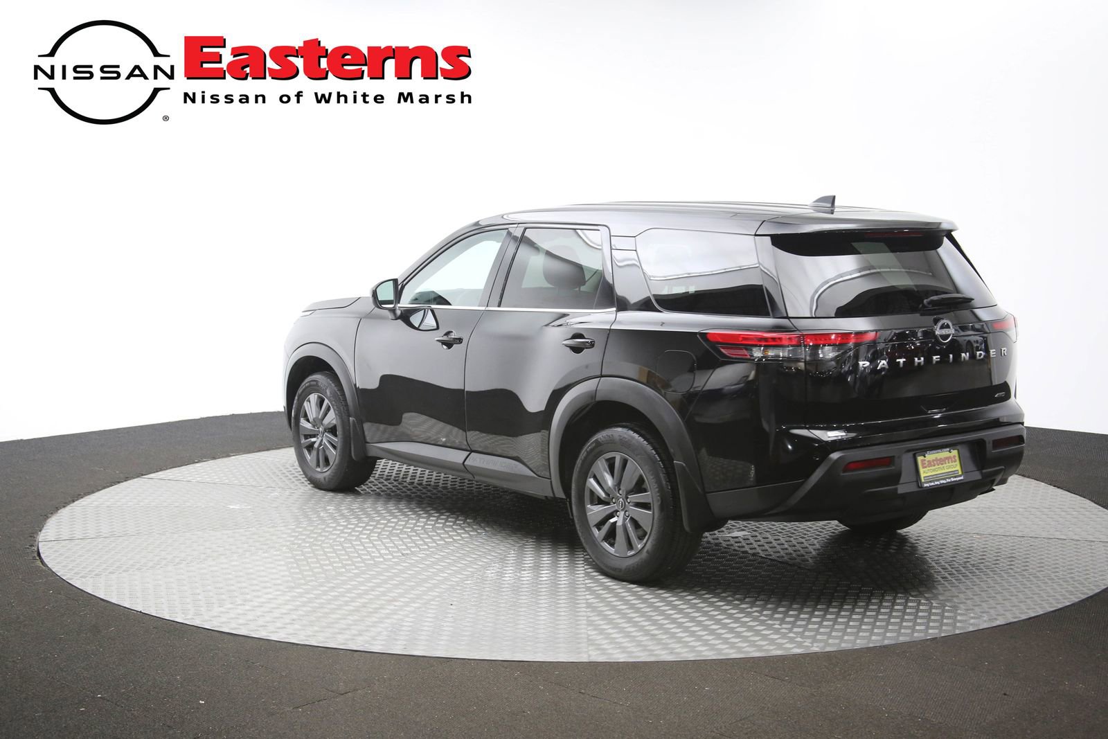 Used 2024 Nissan Pathfinder S AWD/4WD image 63