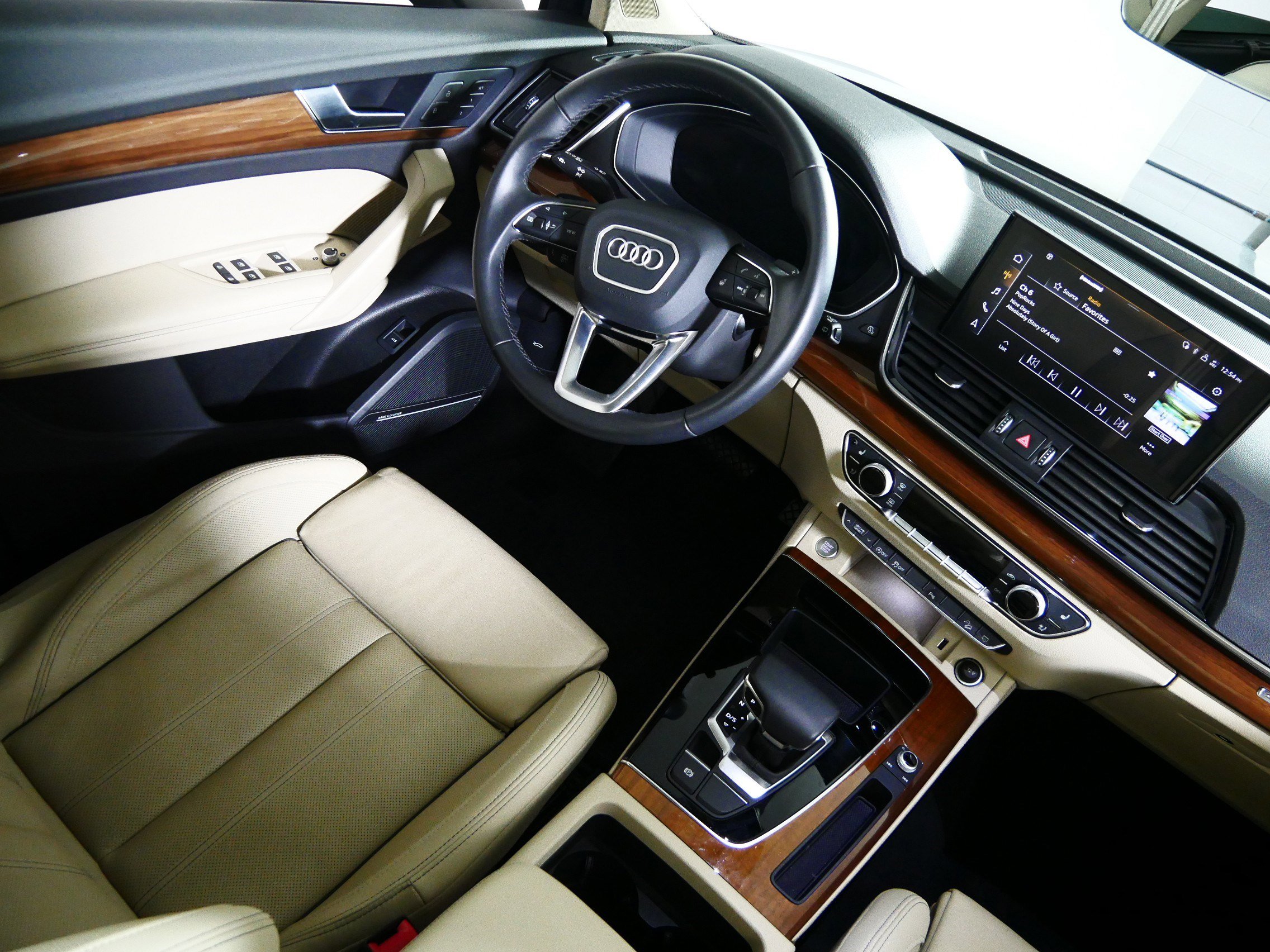 Used 2022 Audi Q5 2.0T Premium Plus AWD/4WD image 9