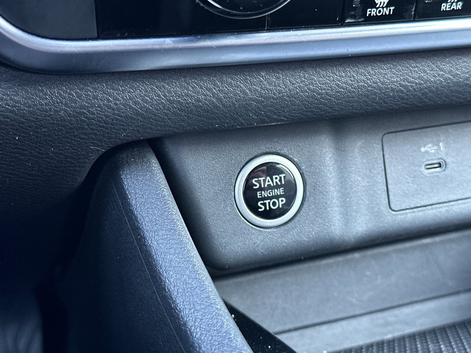 Used 2023 Nissan Rogue SV image 22