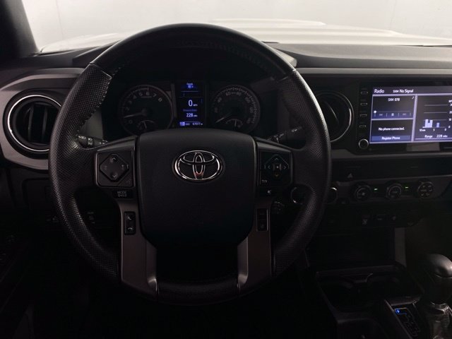 Used 2020 Toyota Tacoma TRD Sport AWD/4WD image 21