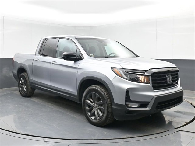 Used 2022 Honda Ridgeline Sport image 2