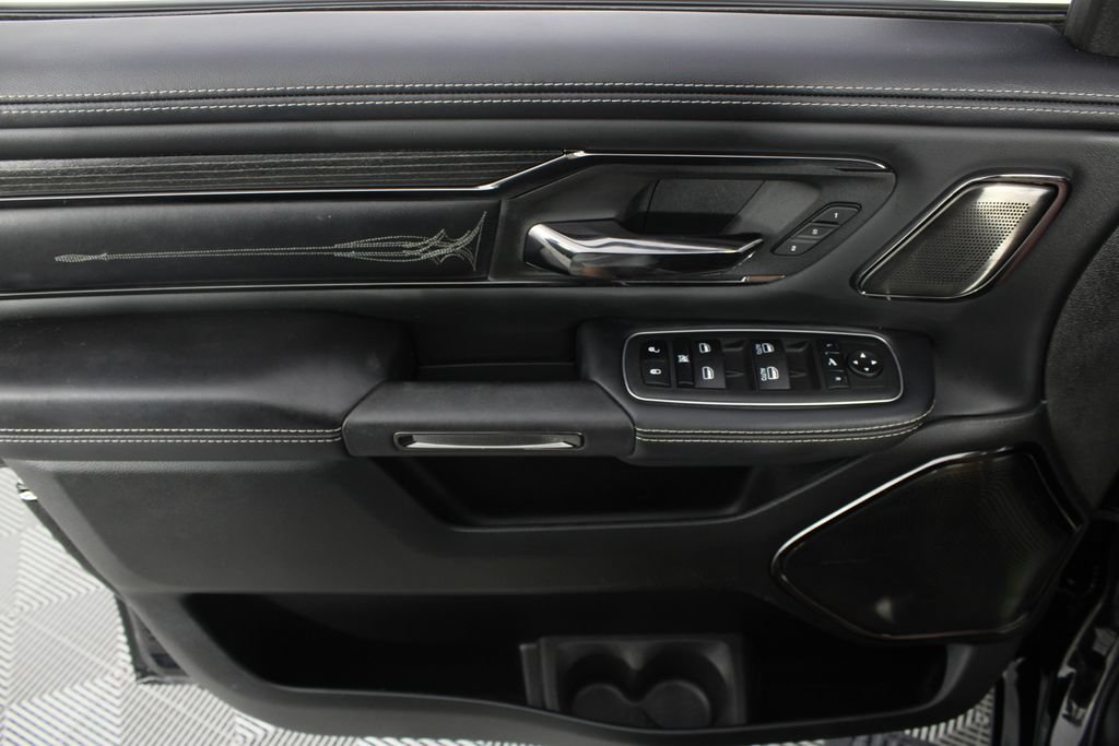 Used 2024 RAM 1500 Limited AWD/4WD image 16