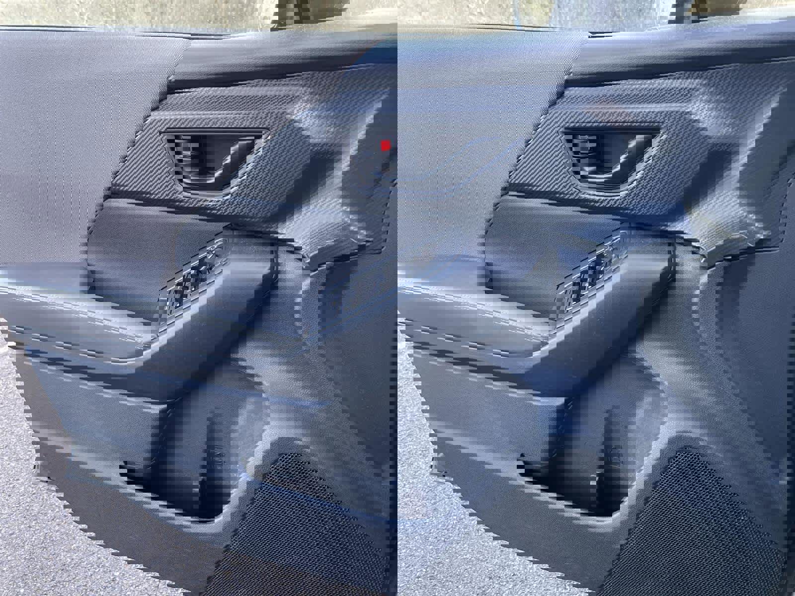 Used 2024 Subaru Crosstrek 2.0i Premium image 24