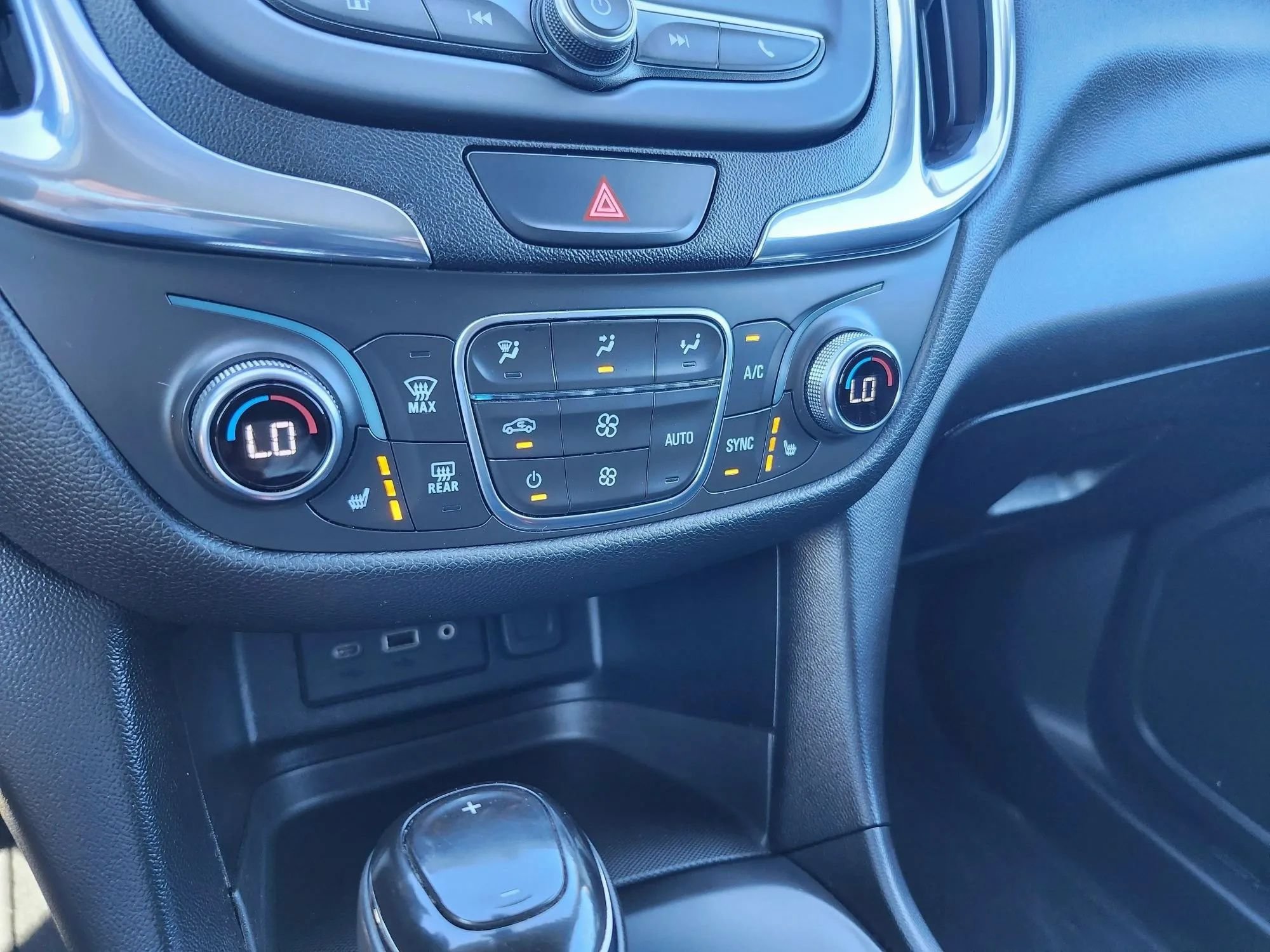 Used 2019 Chevrolet Equinox LT AWD/4WD image 20