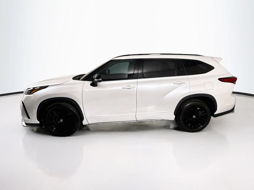 Used 2023 Toyota Highlander XSE AWD/4WD image 8