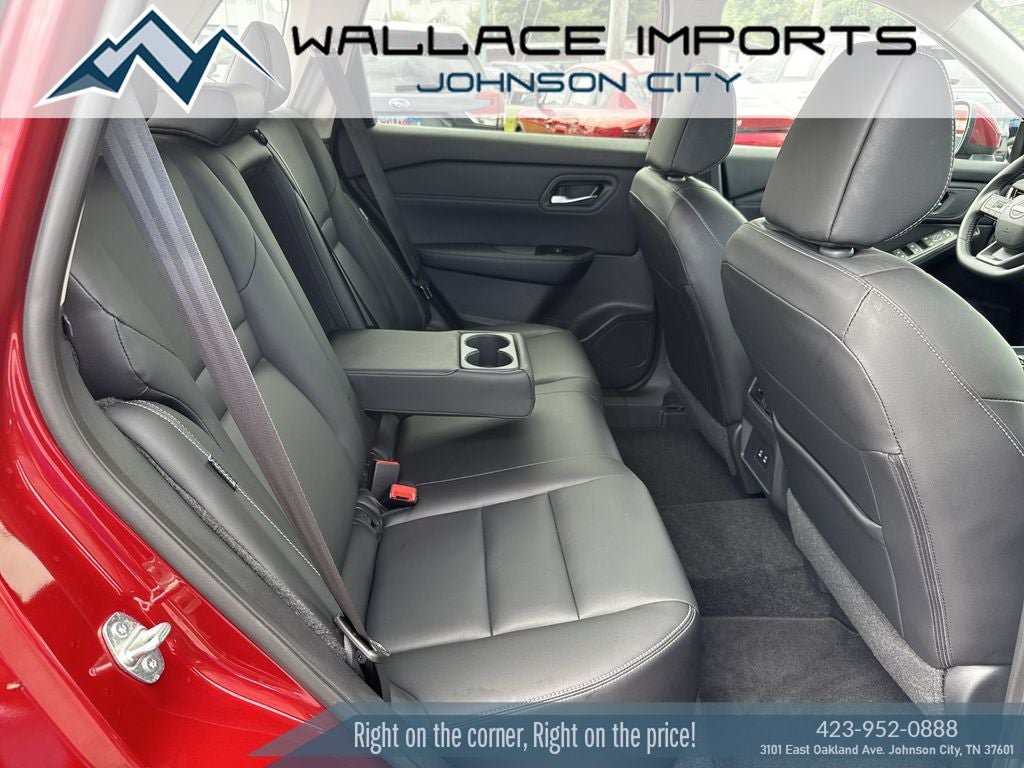 Used 2025 Nissan Rogue SL AWD/4WD image 41