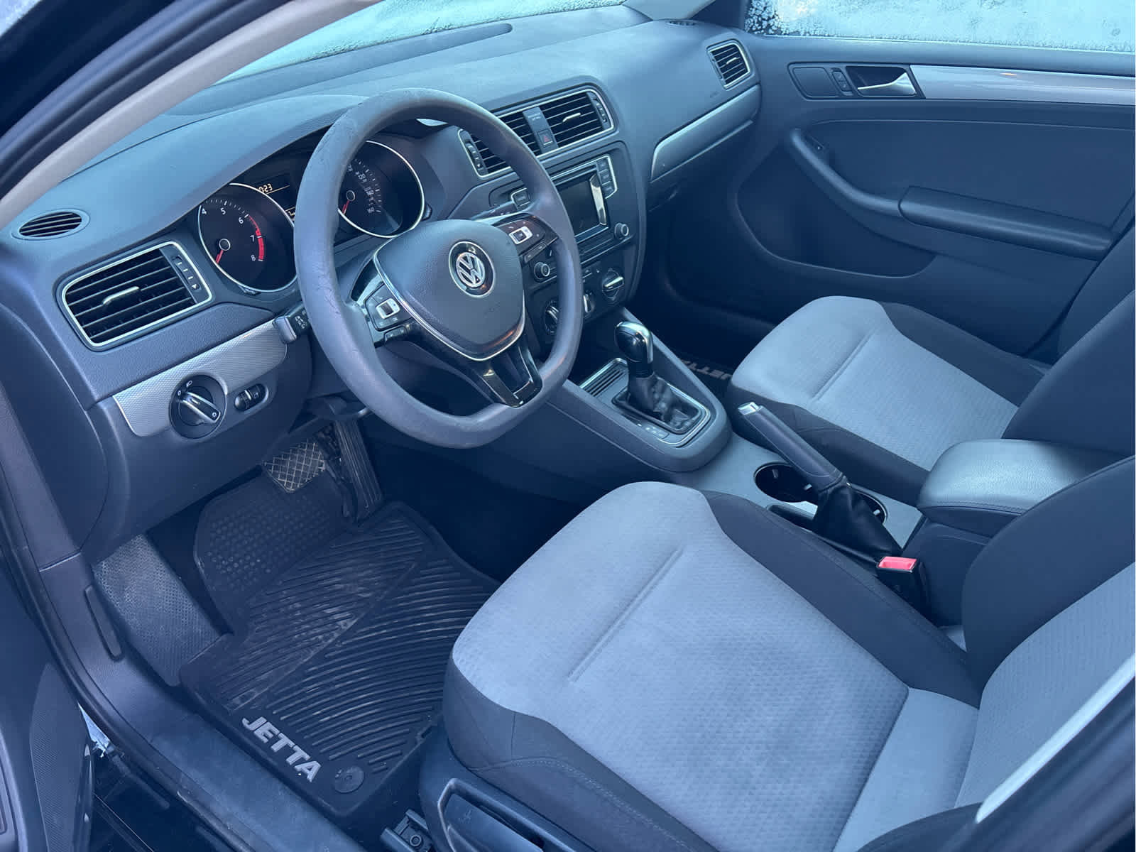 Used 2018 Volkswagen Jetta S w/ Cold Weather Package image 11