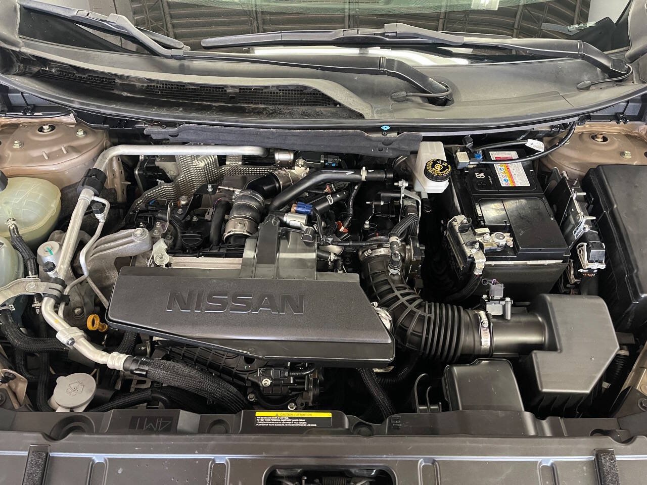 Used 2024 Nissan Rogue SV w/ SV Premium Package FWD image 4