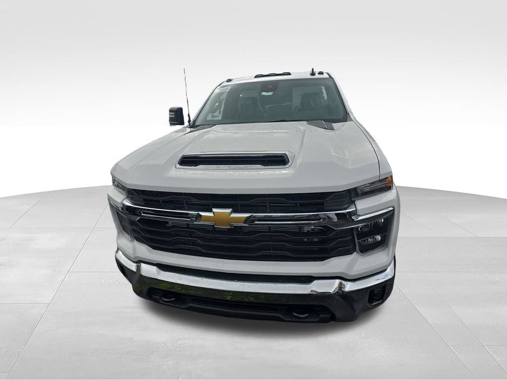 New 2026 Chevrolet Silverado 3500 LT w/ Convenience Package AWD/4WD video 2