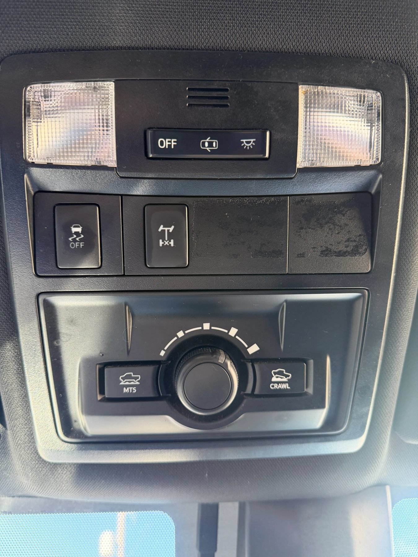 Used 2019 Toyota Tacoma TRD Off-Road w/ Technology Package AWD/4WD image 14