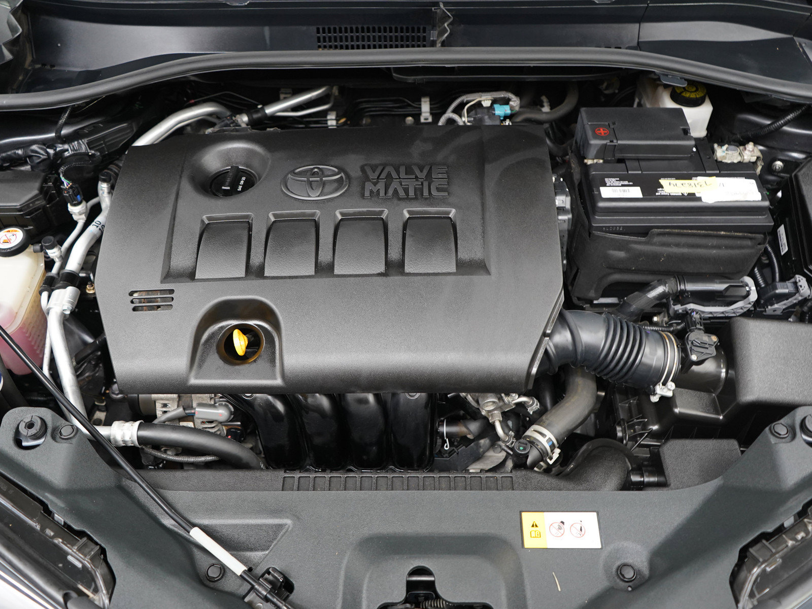 Used 2019 Toyota C-HR Limited FWD image 29