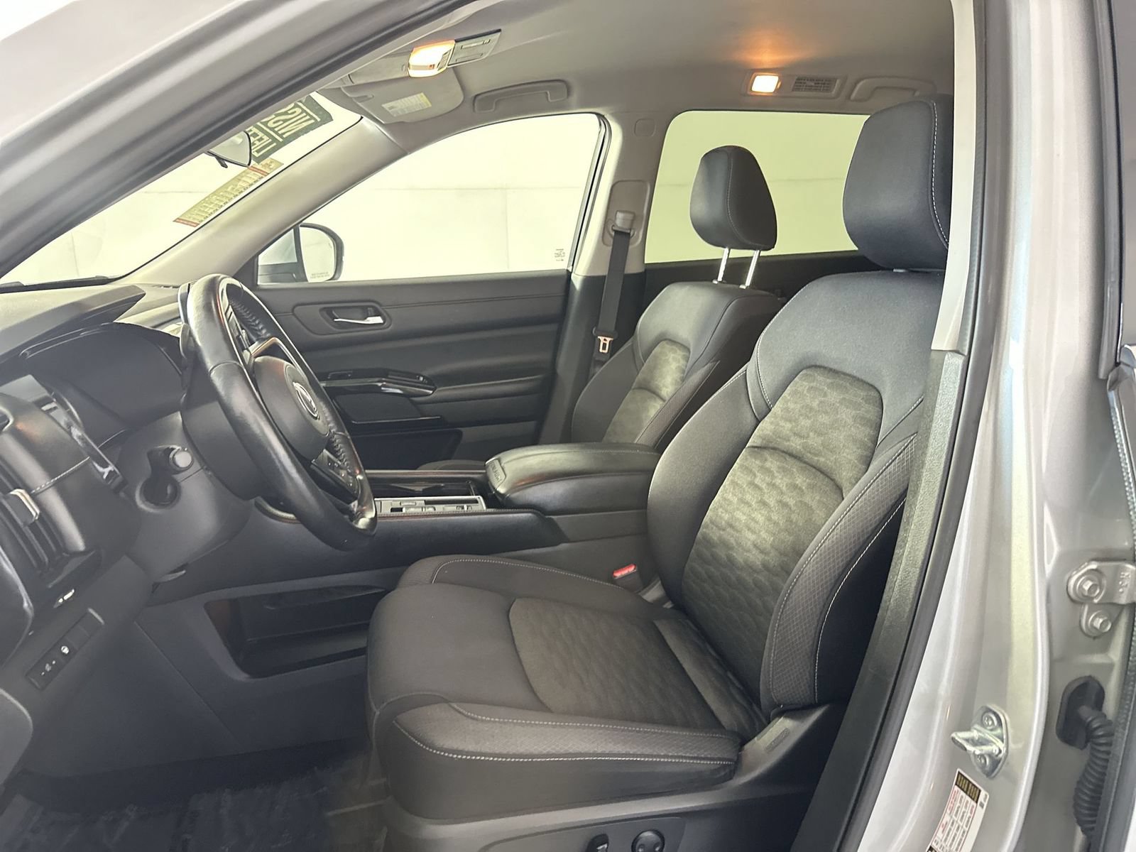 Certified 2022 Nissan Pathfinder SV FWD image 11