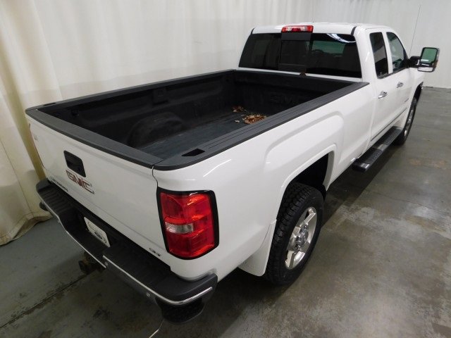 Used 2016 GMC Sierra 2500 SLT w/ Driver Alert Package image 3