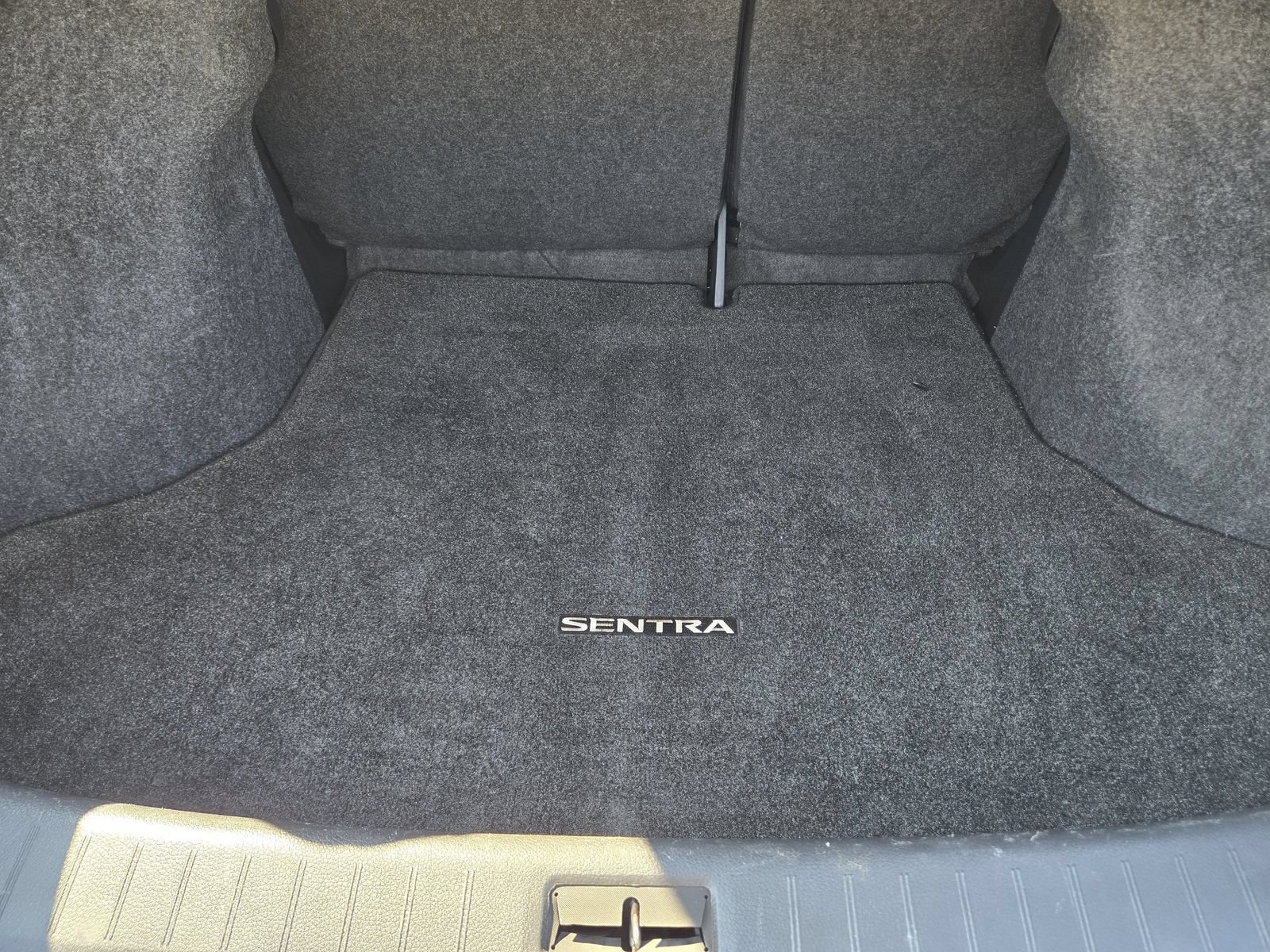 Used 2019 Nissan Sentra S FWD image 34