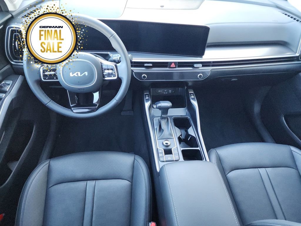 Certified 2025 Kia Sorento S image 15