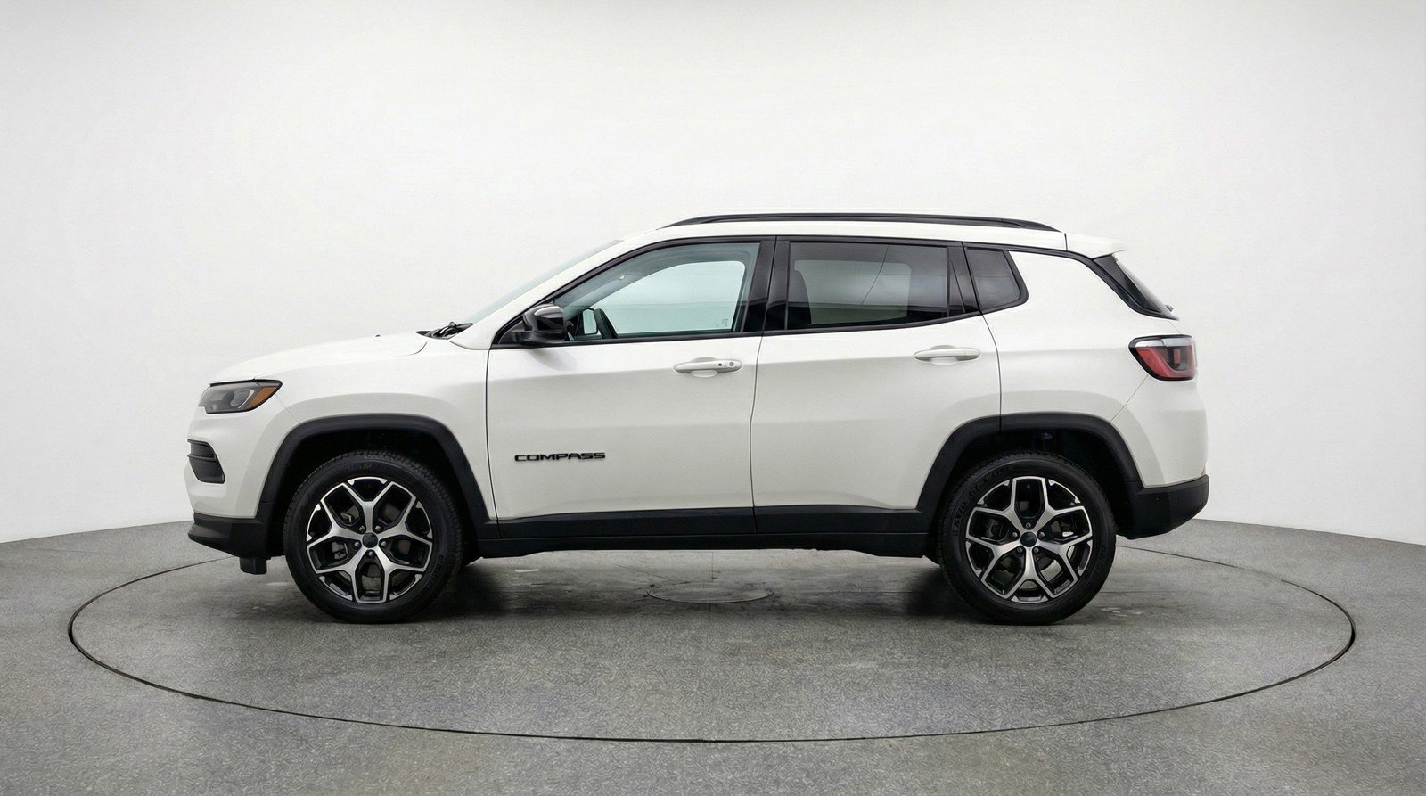 Used 2025 Jeep Compass Limited AWD/4WD image 5