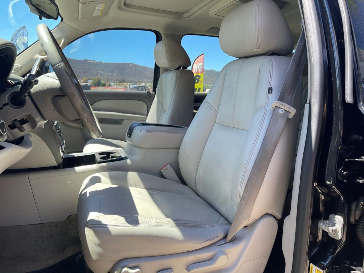 Used 2012 Chevrolet Tahoe LT AWD/4WD image 21
