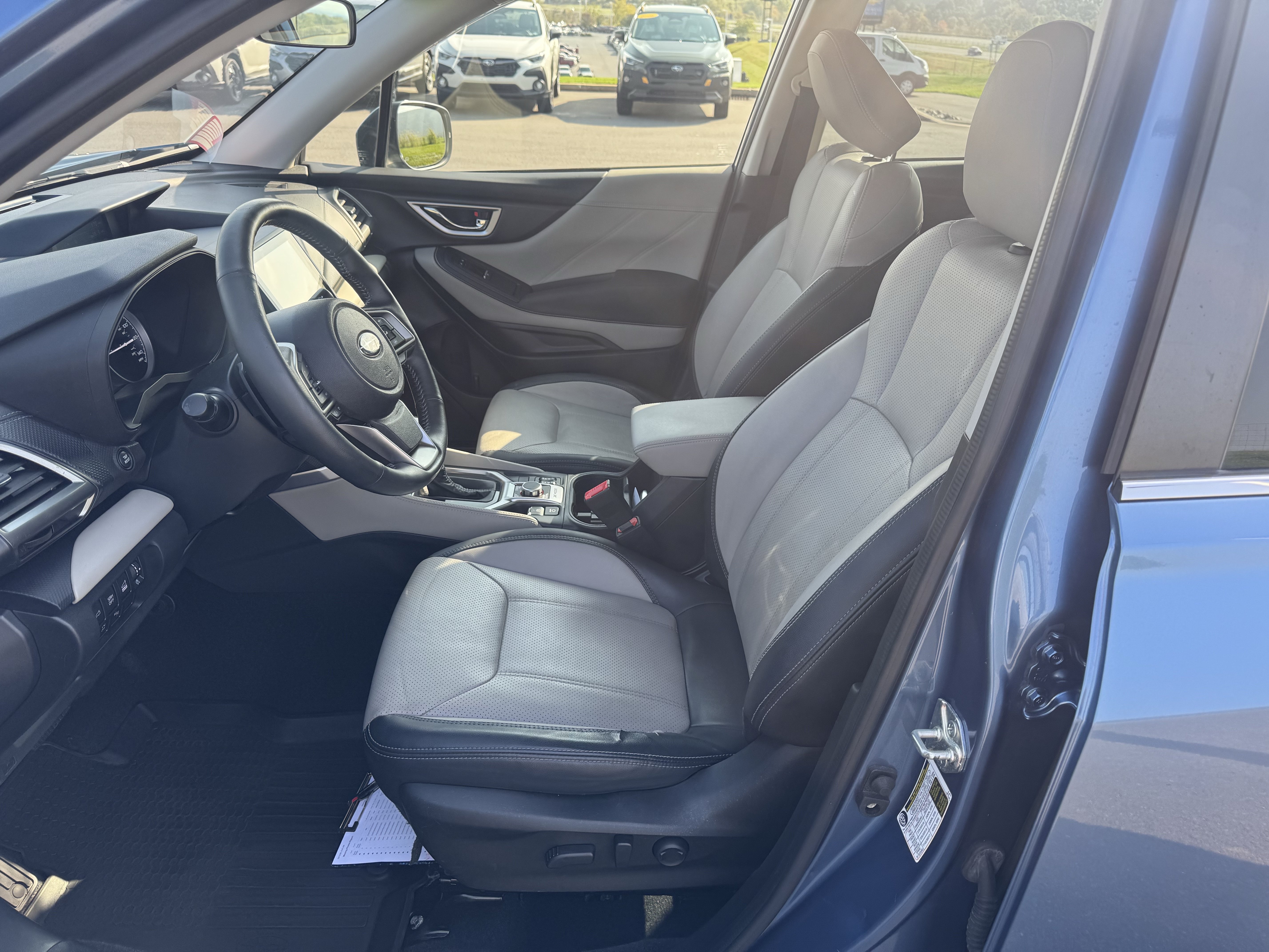 Used 2022 Subaru Forester Limited AWD/4WD image 12
