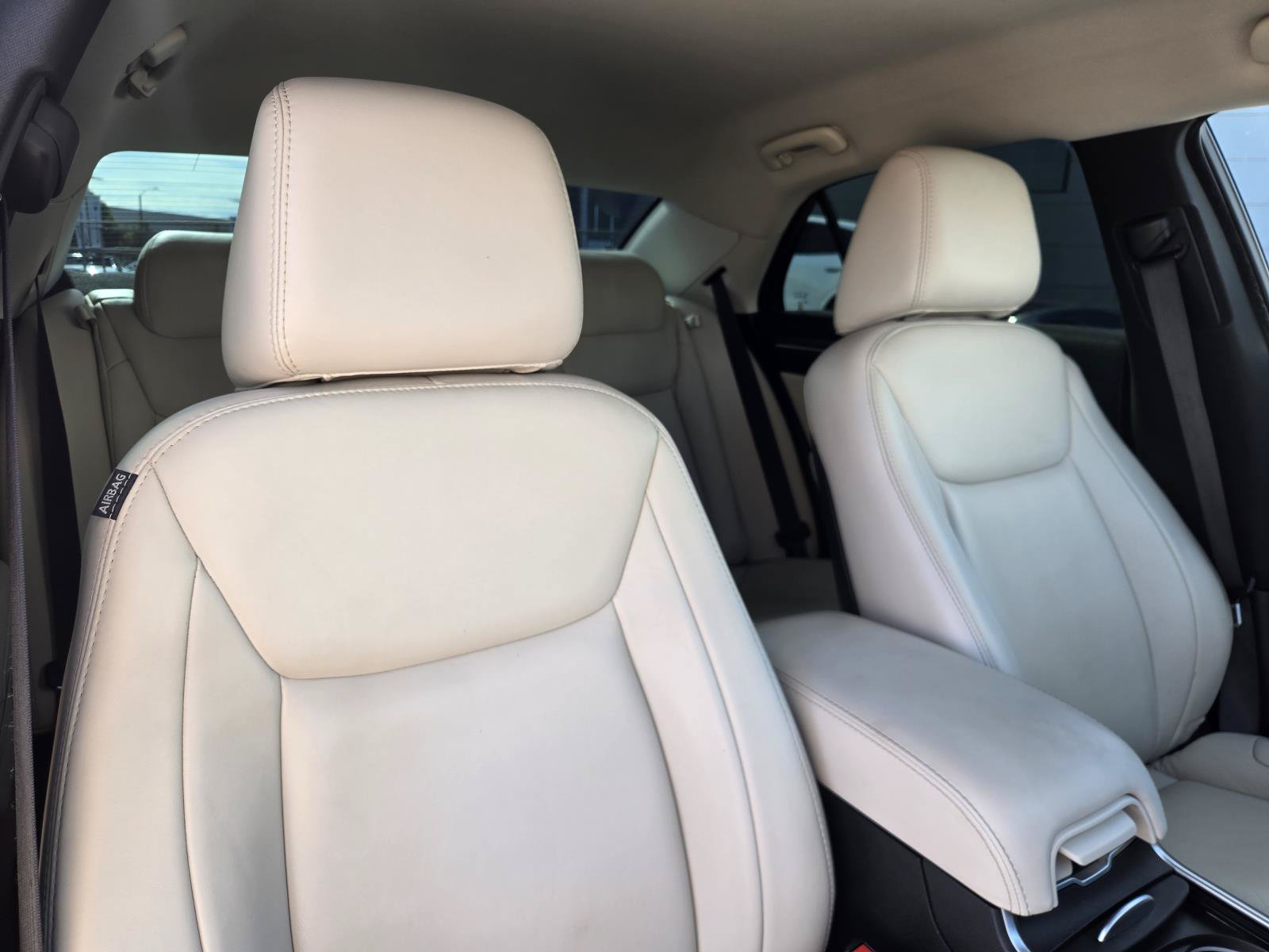 Used 2017 Chrysler 300 Limited RWD image 33