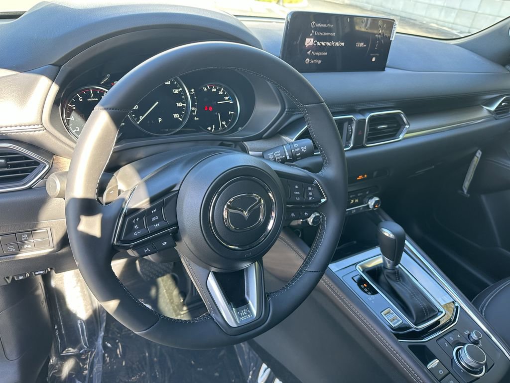 New 2025 MAZDA CX-5 Signature image 11