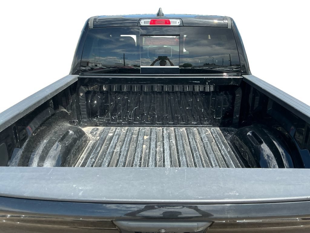 Used 2025 RAM 1500 Big Horn AWD/4WD image 23