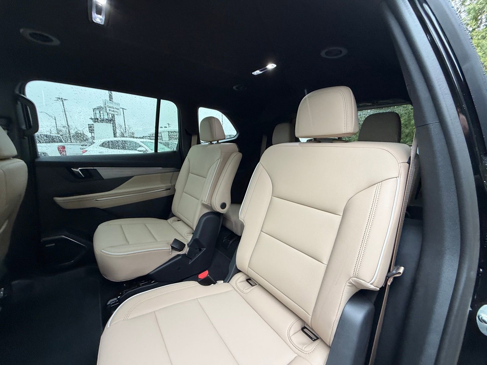 Used 2025 Buick Enclave Preferred w/ Power Package image 23