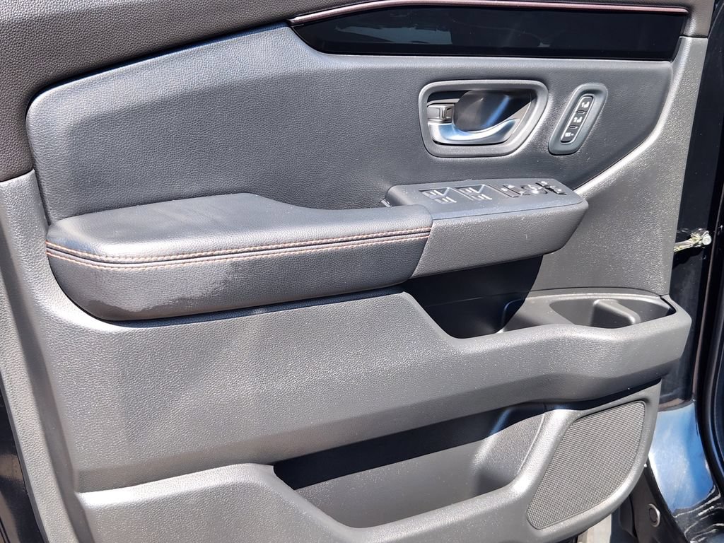 Used 2023 Honda Pilot TrailSport image 19
