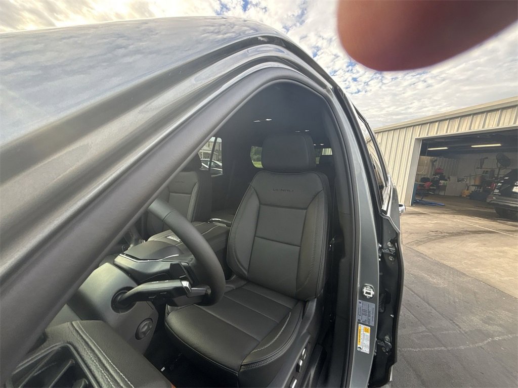 New 2026 GMC Yukon Denali w/ LPO, Floor Liner Package image 17