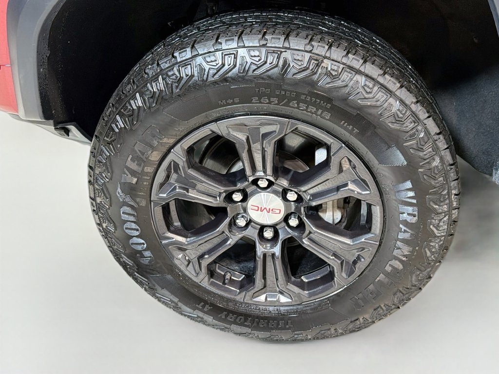 Used 2024 GMC Canyon Elevation w/ Convenience Package AWD/4WD image 23