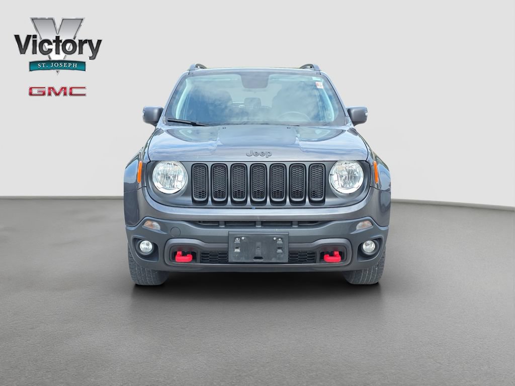 Used 2018 Jeep Renegade Trailhawk AWD/4WD image 2