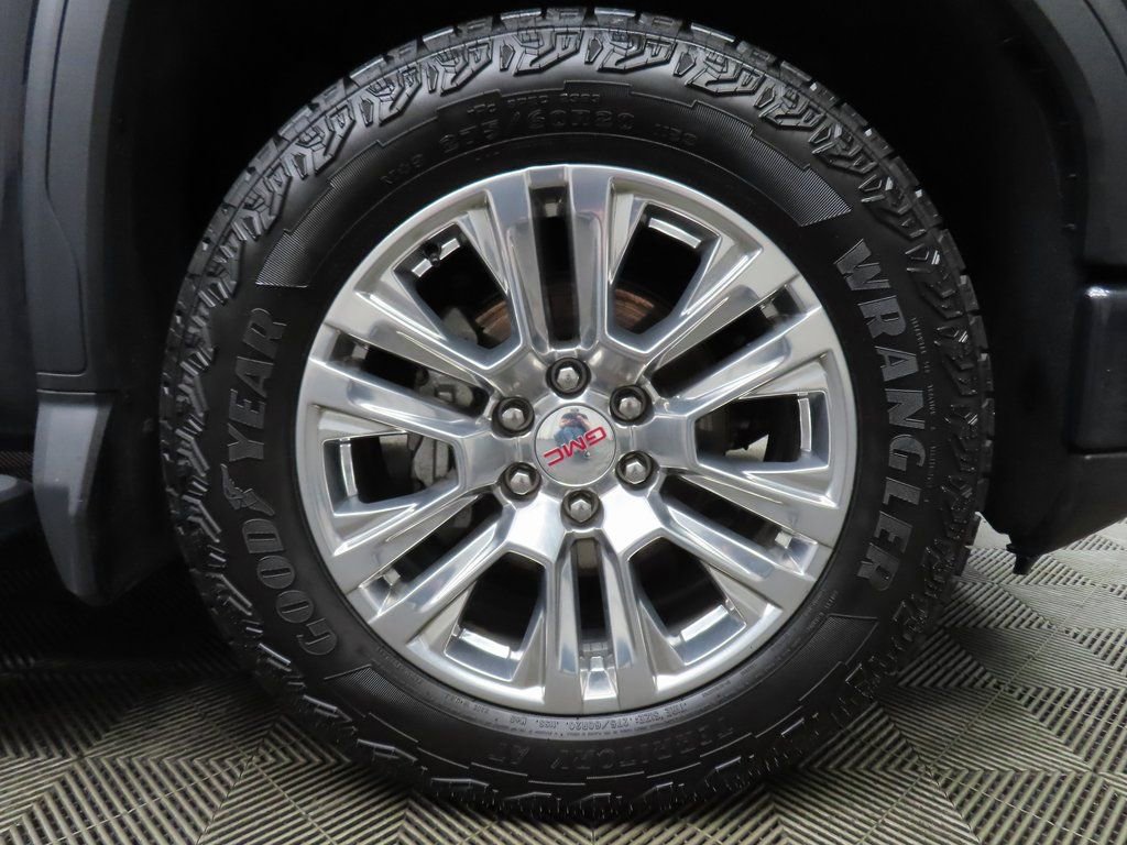 Used 2023 GMC Sierra 1500 Denali w/ Technology Package AWD/4WD image 8