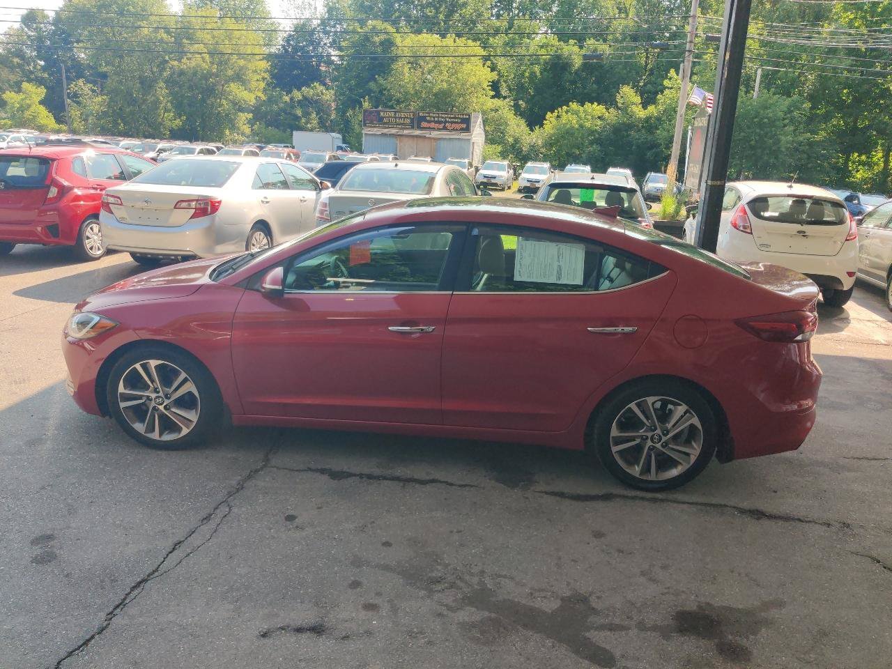 Used 2017 Hyundai Elantra Limited w/ Limited Ultimate Package 09 FWD image 3