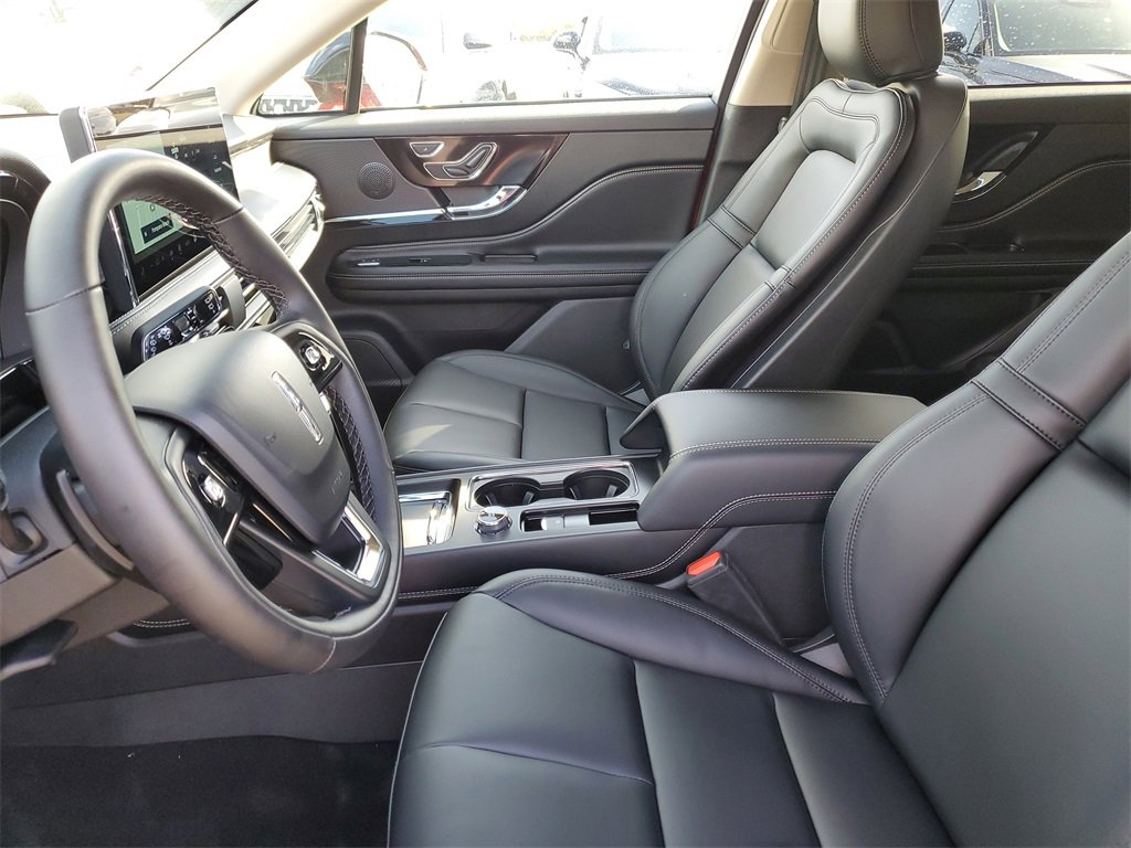 New 2026 Lincoln Corsair Premiere image 21