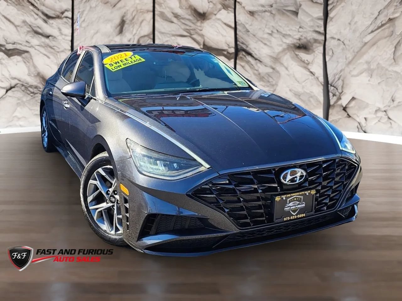 Used 2021 Hyundai Sonata SEL w/ Convenience Package FWD image 1