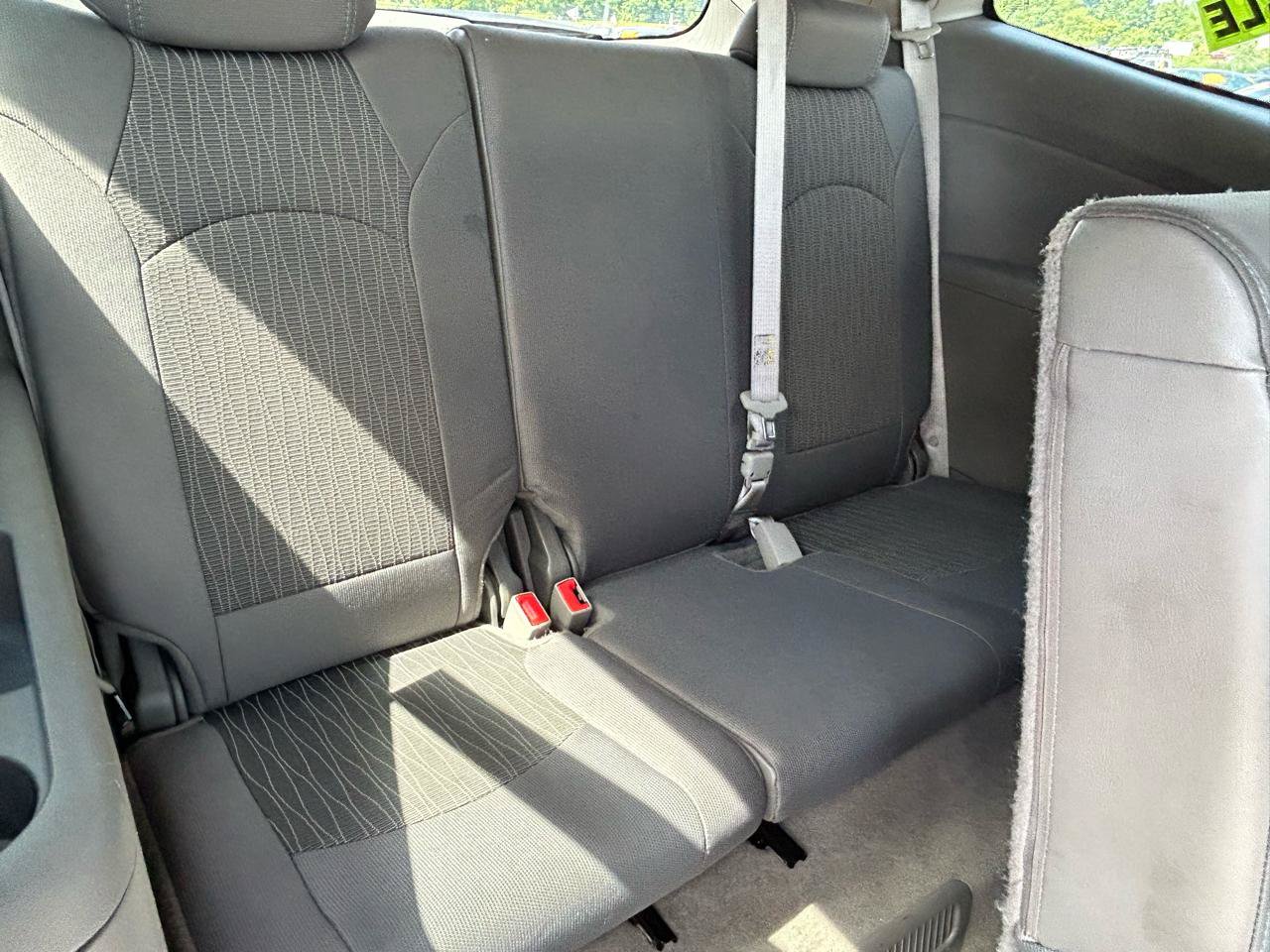Used 2013 Chevrolet Traverse LS FWD image 13