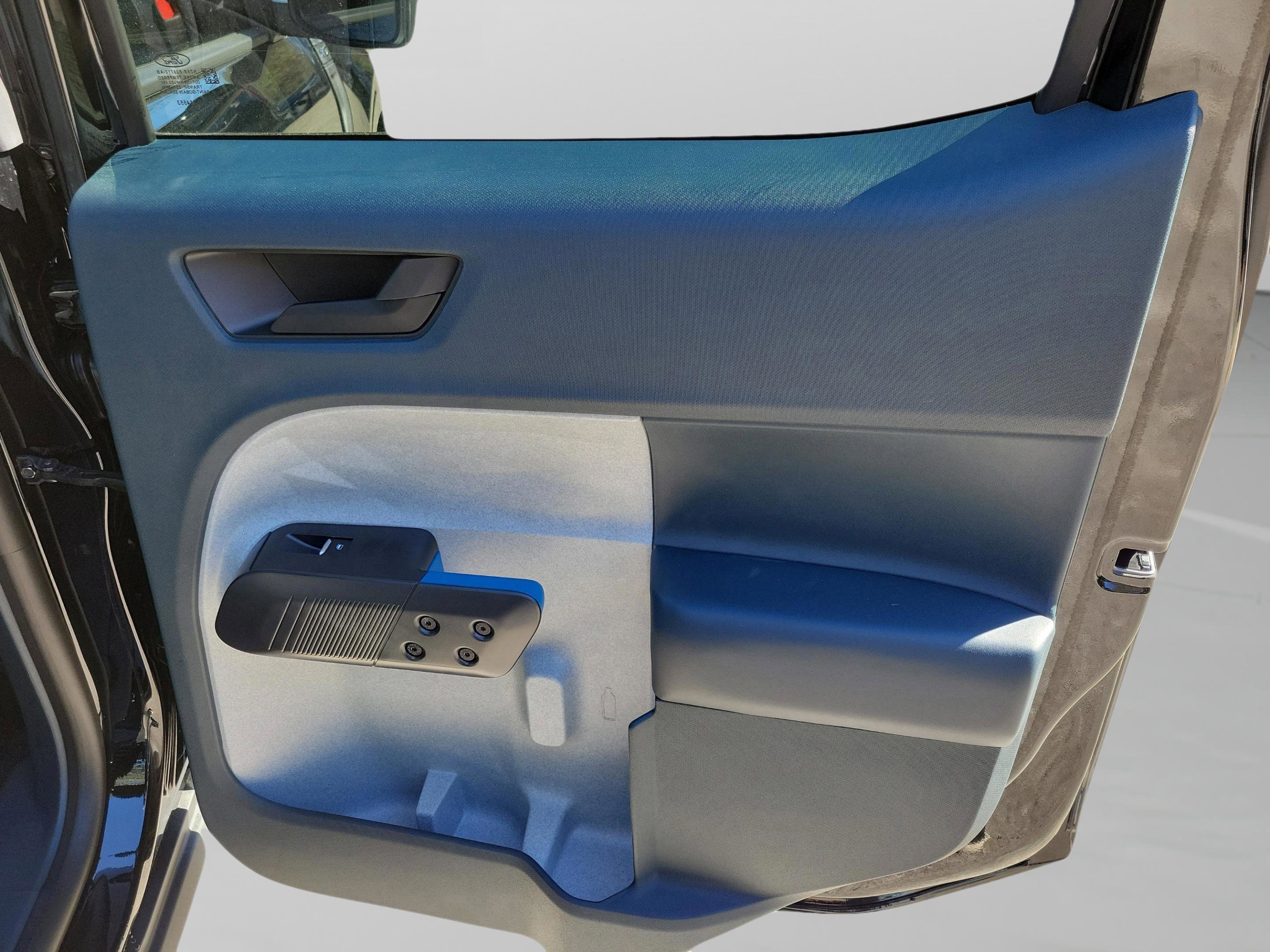 New 2026 Ford Maverick XLT image 32